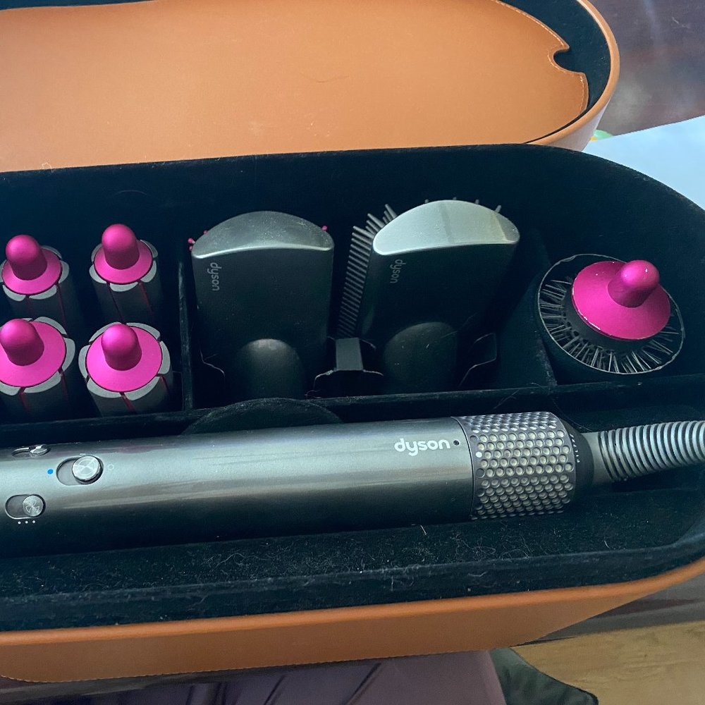 Dyson AirWrap Complete in Nickel/Fuchsia